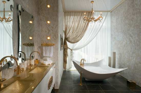 В каком стиле выбрать шторы для ванной?